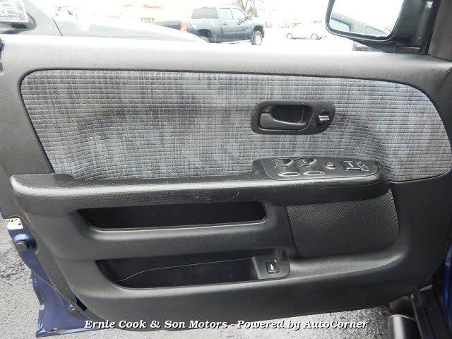 Thumbnail image of 2004 Honda CR-V at Ernie Cook & Son Motors