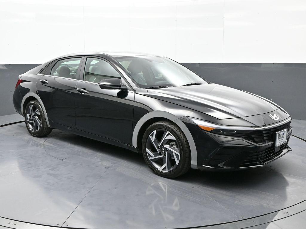 Thumbnail image of 2025 Hyundai ELANTRA Hybrid at Plaza Honda