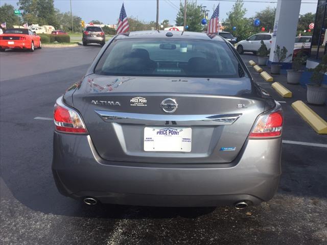 Thumbnail image of 2014 Nissan Altima at Price Point