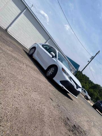 Thumbnail image of 2019 Toyota Camry Hybrid at AFFORDABLE AUTOMOTIVE SALES LLC