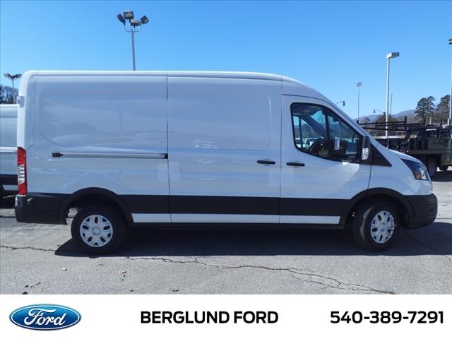 Thumbnail image of 2024 Ford E-Transit at Berglund Salem