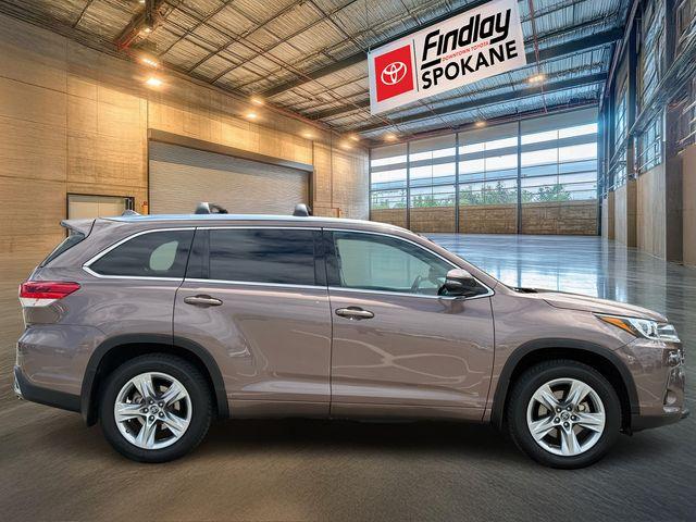 Thumbnail image of 2017 Toyota Highlander at Larry H. Miller Downtown Toyota Spokane
