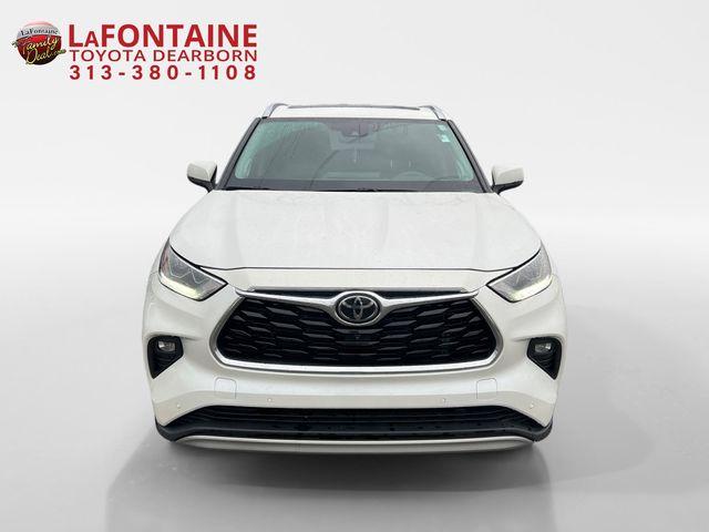 Thumbnail image of 2021 Toyota Highlander at LaFontaine Toyota Kia Genesis of Dearborn