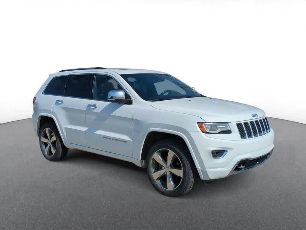 Thumbnail image of 2015 Jeep Grand Cherokee at Suburban Chrysler Dodge Jeep Ram of Troy