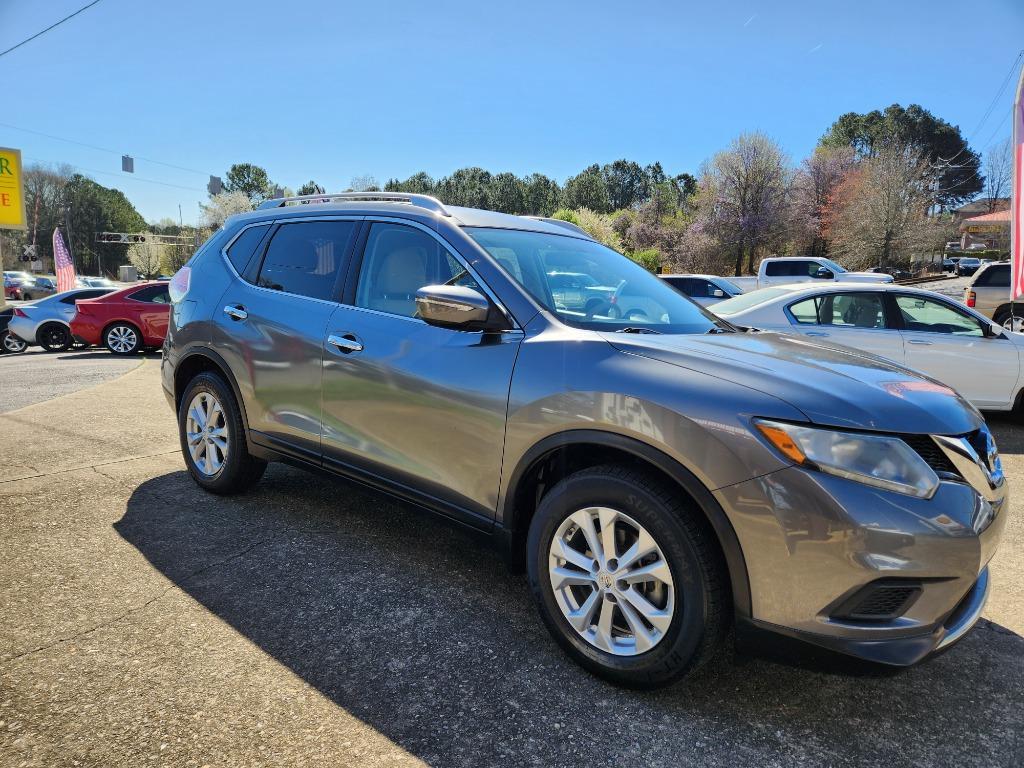 Thumbnail image of 2015 Nissan Rogue at Car Corner
