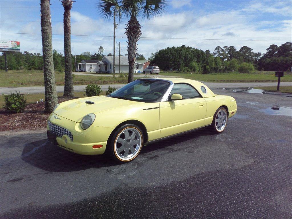 Thumbnail image of 2002 Ford Thunderbird at 1st Choice Auto Sales