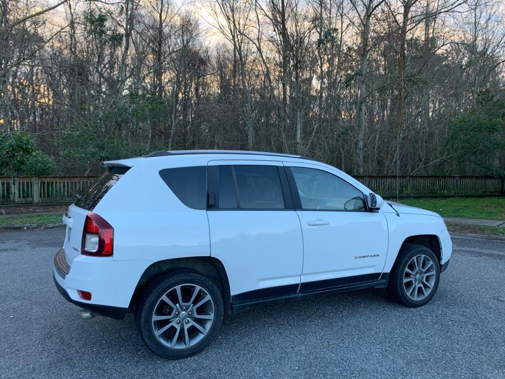 Thumbnail image of 2014 Jeep Compass at KC United Auto, LLC