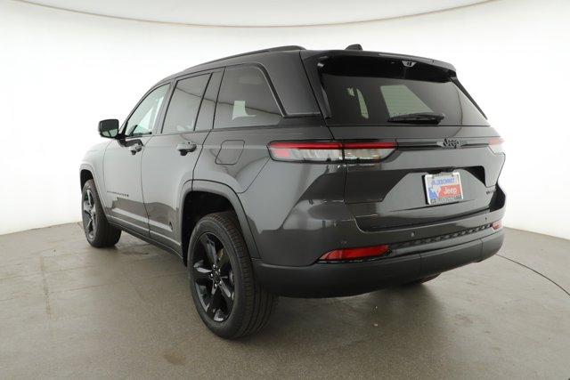 Thumbnail image of 2025 Jeep Grand Cherokee at Bluebonnet Jeep