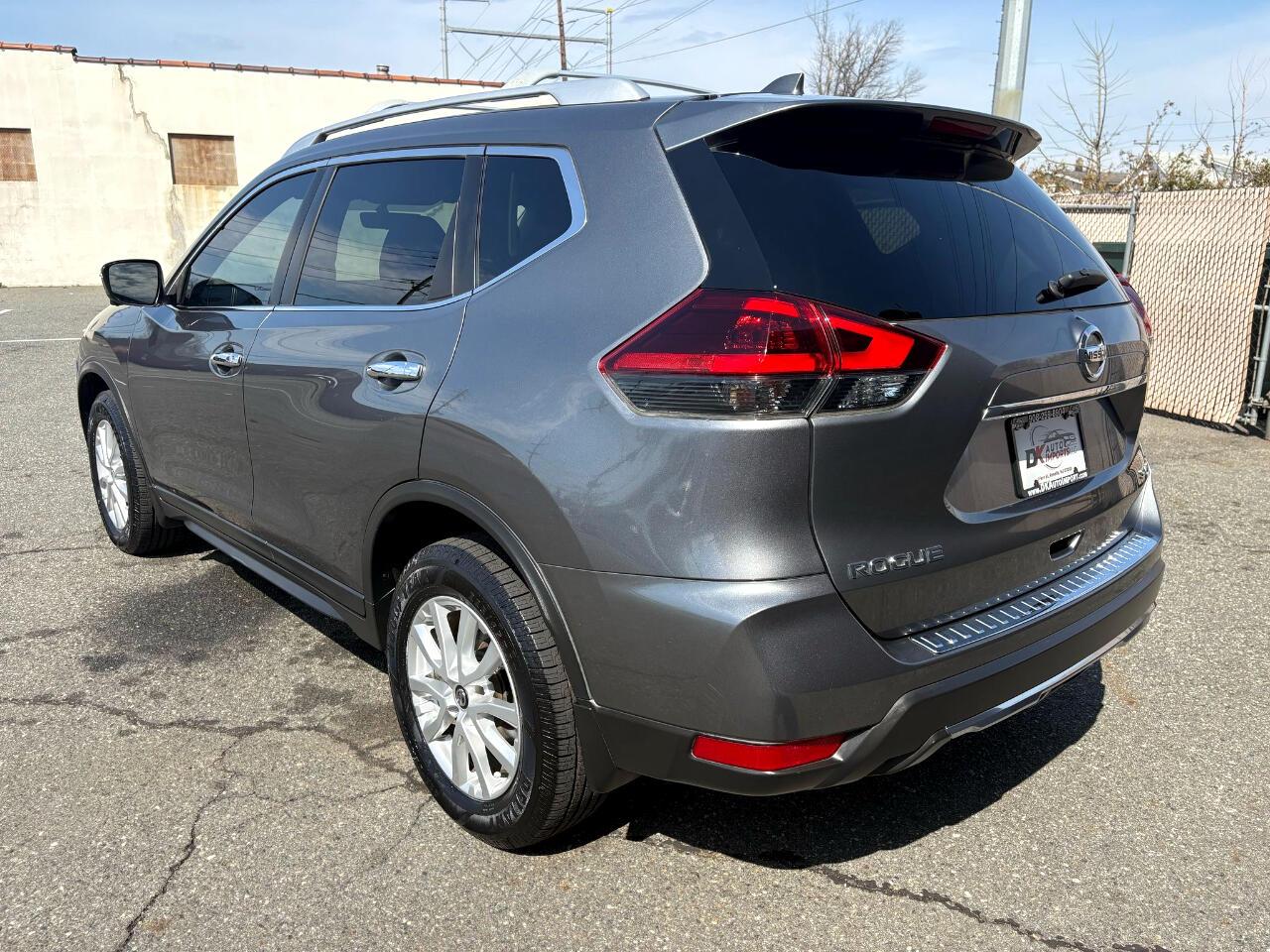 Thumbnail image of 2018 Nissan Rogue at DK Auto Imports, Roselle