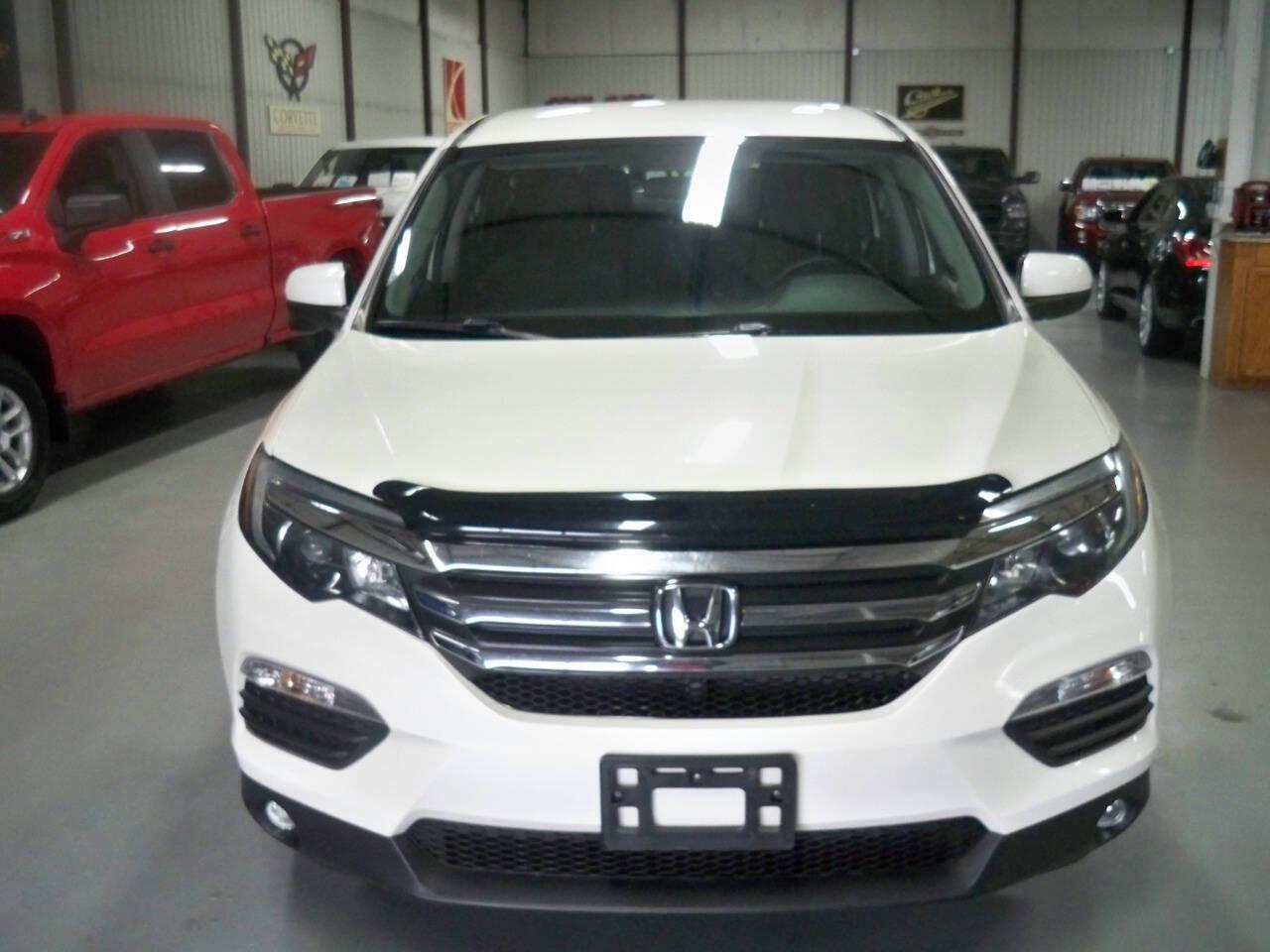 Thumbnail image of 2017 Honda Pilot at Nice Car Company Inc.