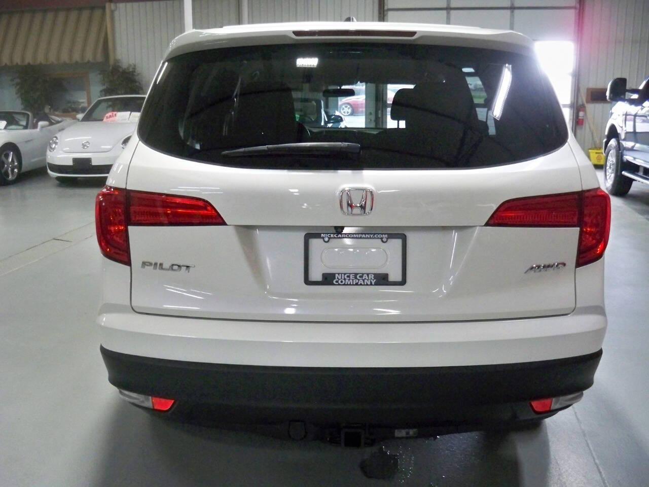 Thumbnail image of 2017 Honda Pilot at Nice Car Company Inc.