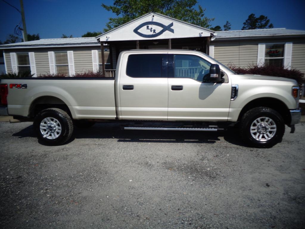 Thumbnail image of 2018 Ford F-250 Super Duty at R & R Auto Sales