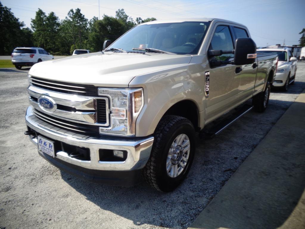 Thumbnail image of 2018 Ford F-250 Super Duty at R & R Auto Sales