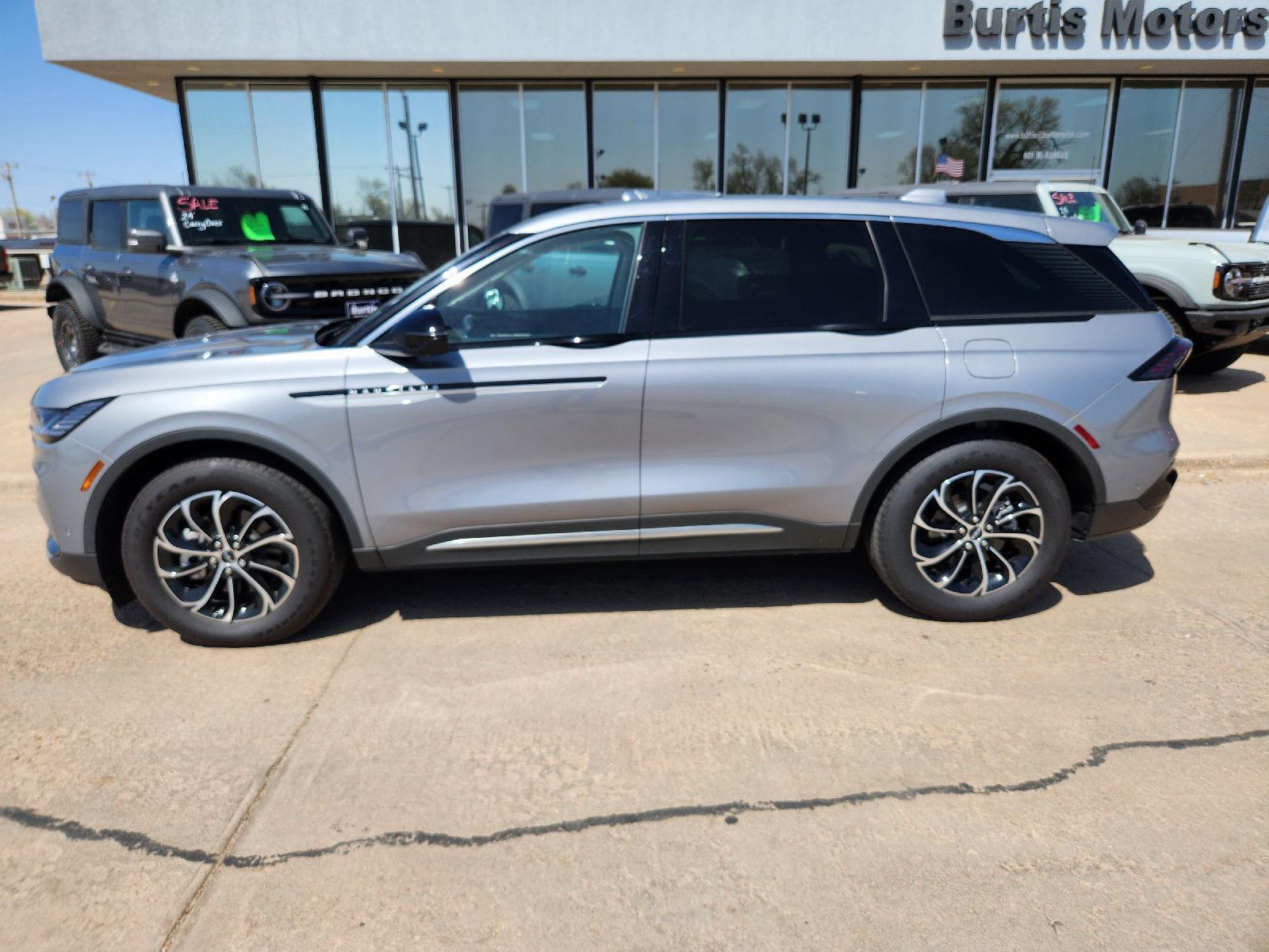 Thumbnail image of 2024 Lincoln Nautilus at Burtis Motor Co.