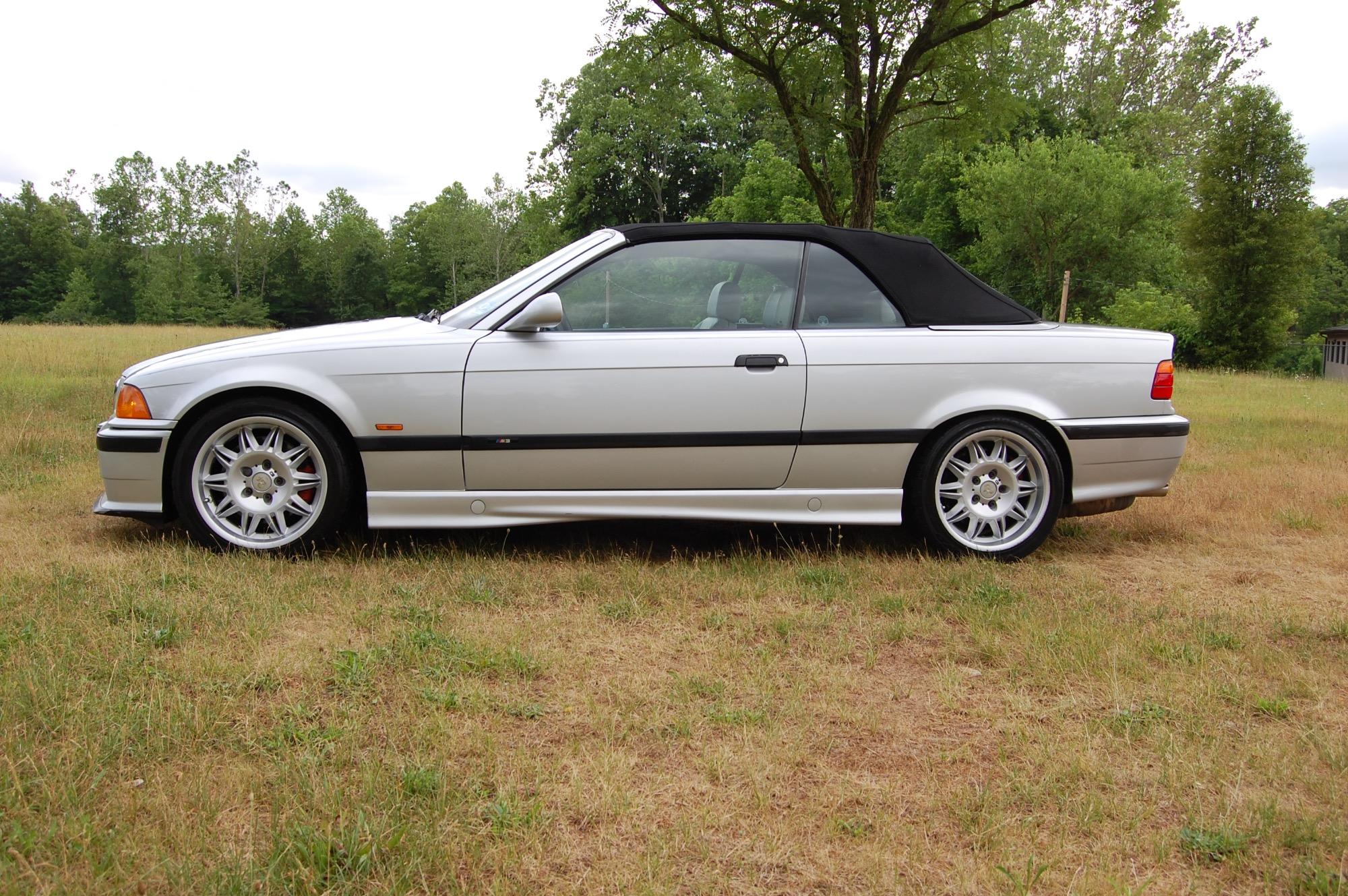 Thumbnail image of 1998 BMW M3 at New Hope Auto Sales