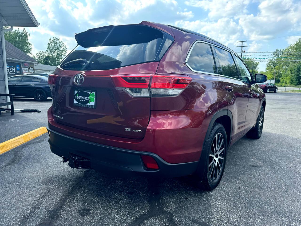 Thumbnail image of 2017 Toyota Highlander at O'Connor's Auto Outlet