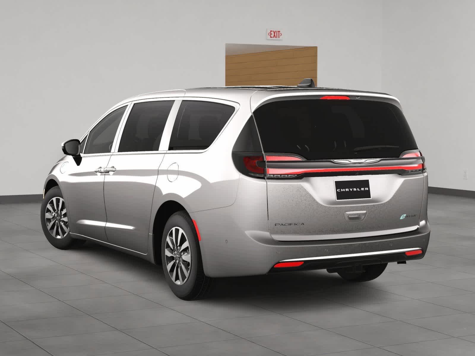 Thumbnail image of 2025 Chrysler Pacifica Plug-In Hybrid at Suburban Chrysler Dodge Jeep Ram of Troy