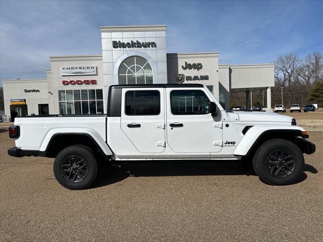 Thumbnail image of 2024 Jeep Gladiator at Blackburn Motor Co