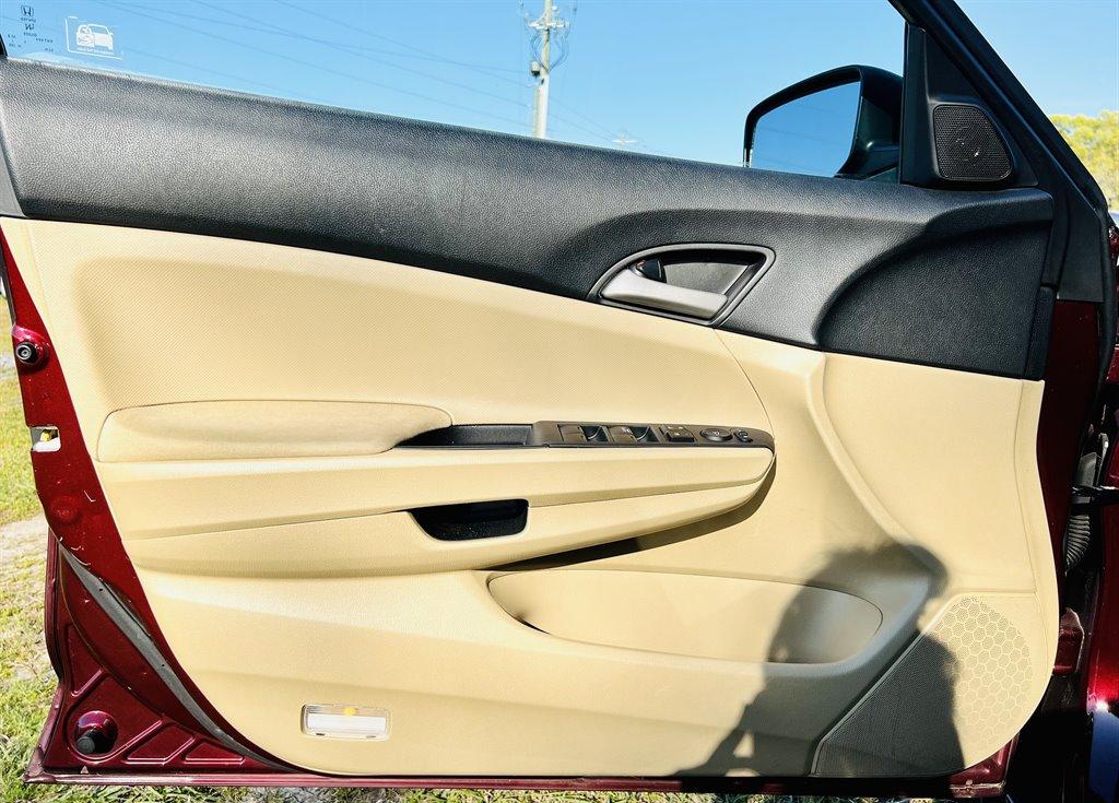 Thumbnail image of 2012 Honda Accord at Swans Automotive
