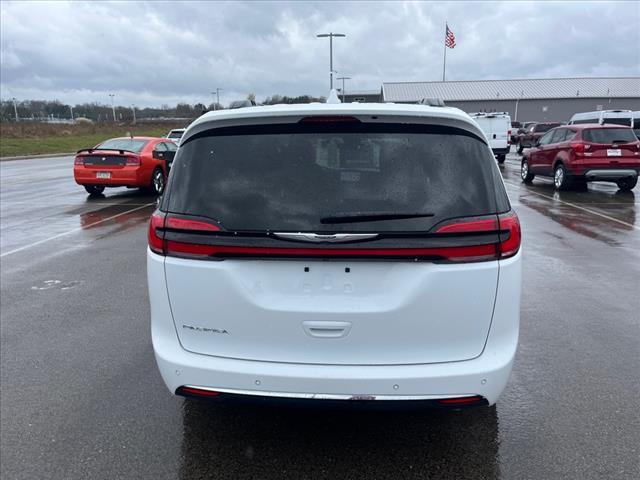 Thumbnail image of 2022 Chrysler Pacifica at Kufleitner Chrysler Dodge Jeep Ram