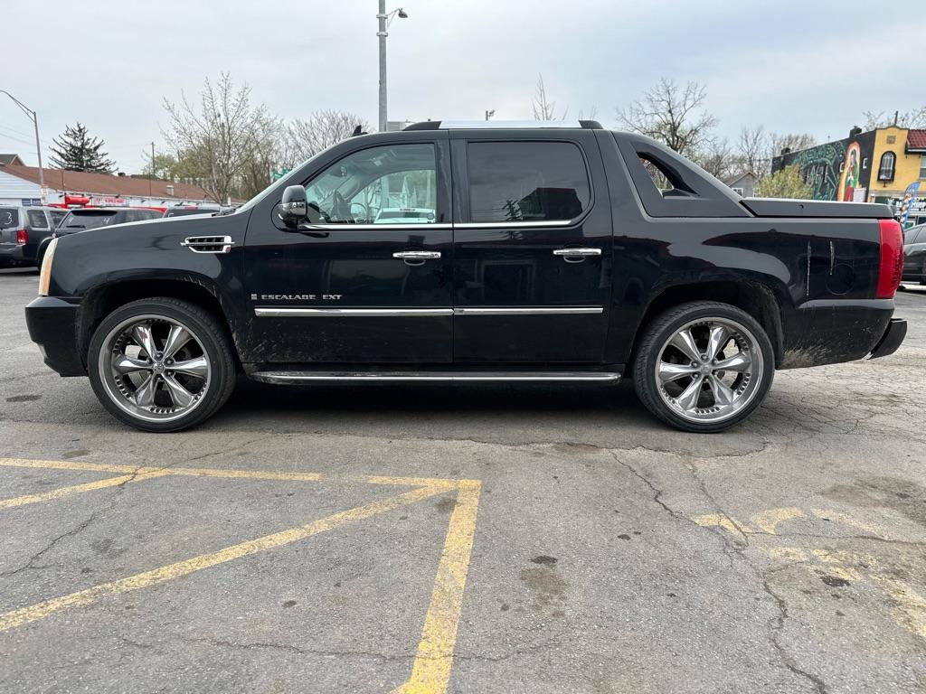 Thumbnail image of 2007 Cadillac Escalade EXT at NATIONAL AUTO SALES INC