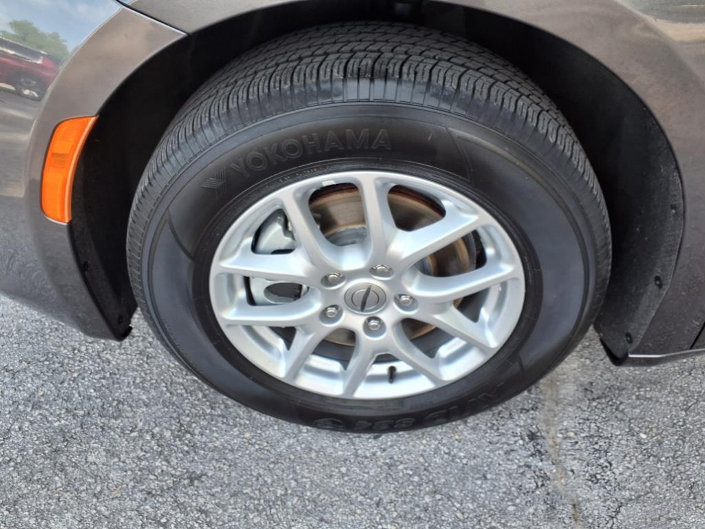 Thumbnail image of 2023 Chrysler Voyager at Riverside Mitsubishi