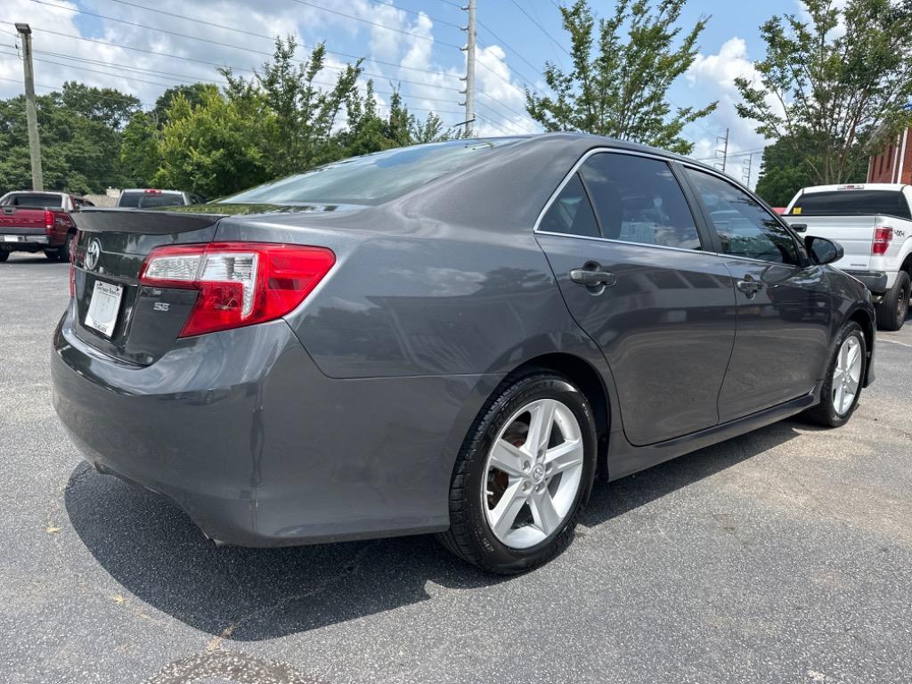 Thumbnail image of 2013 Toyota Camry at Town Square Motors