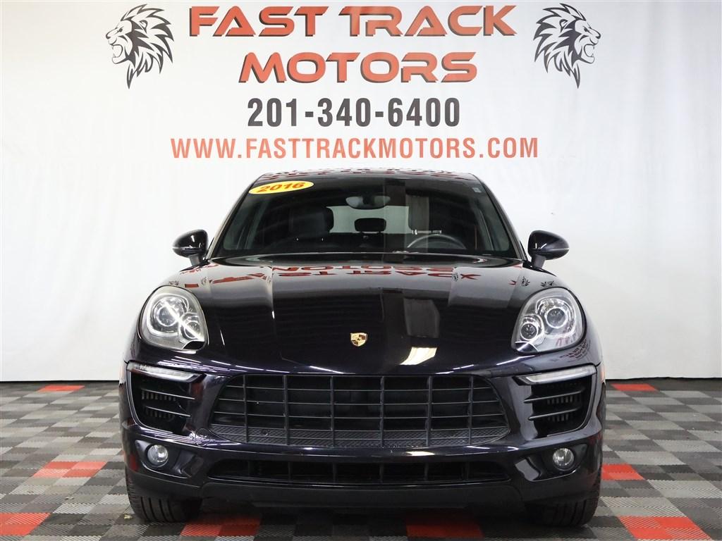 Thumbnail image of 2016 Porsche Macan at Fast Track Motors