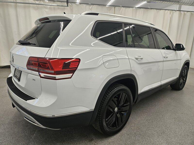 Thumbnail image of 2018 Volkswagen Atlas at Premier Motor Group