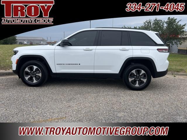 Thumbnail image of 2022 Jeep Grand Cherokee at Troy Automotive Group