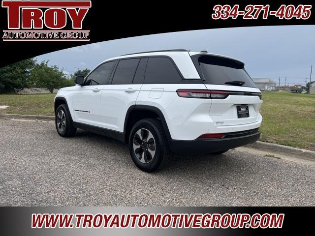 Thumbnail image of 2022 Jeep Grand Cherokee at Troy Automotive Group