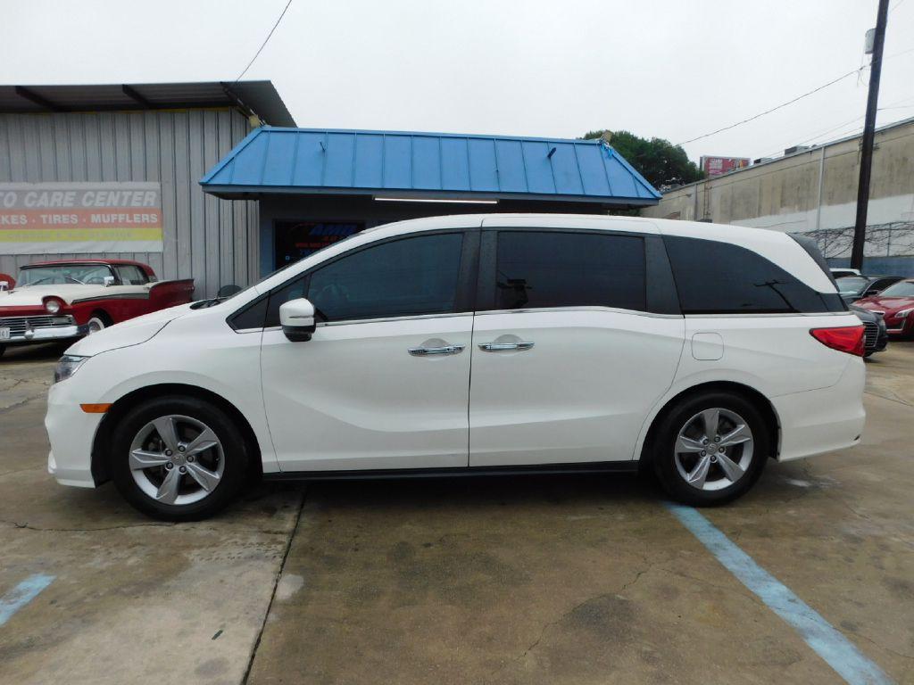 Thumbnail image of 2018 Honda Odyssey at AMD AUTO