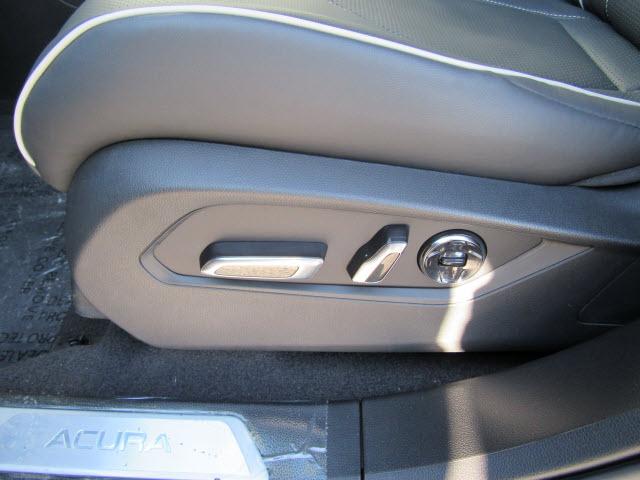Thumbnail image of 2020 Acura RDX at Dave White Acura