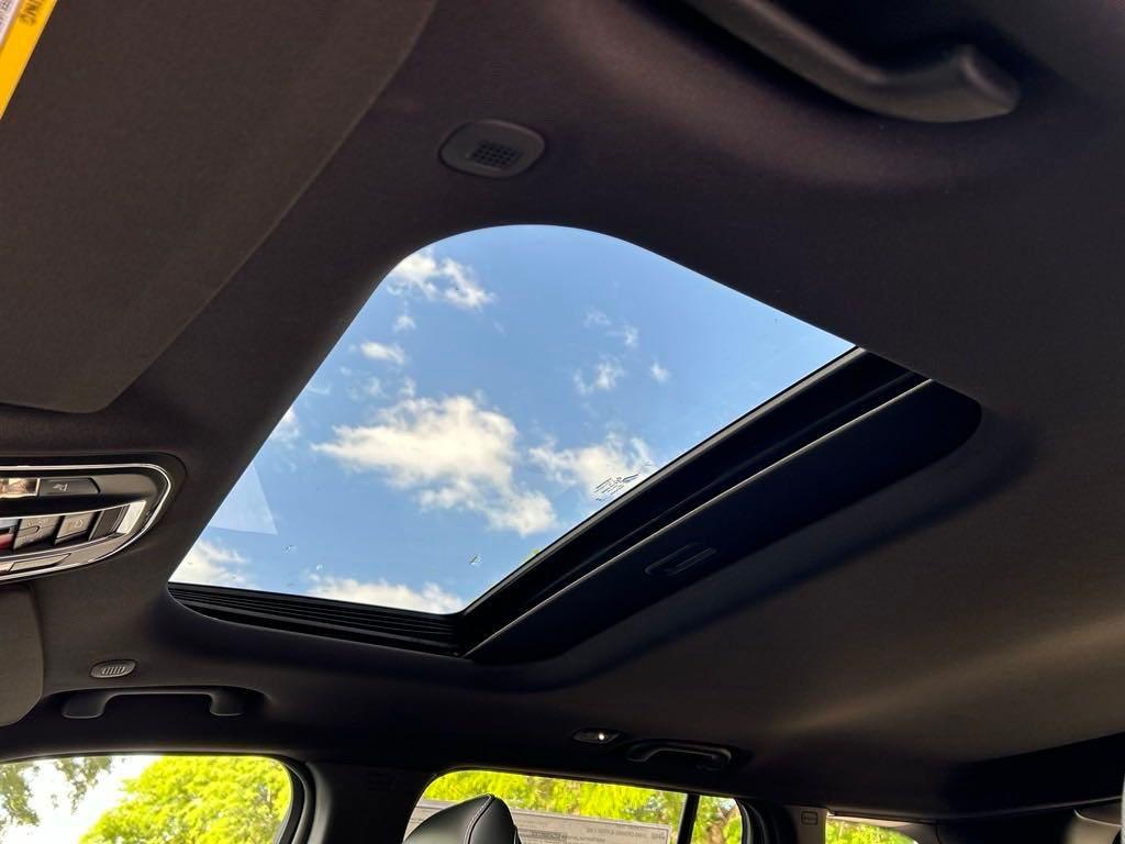 Thumbnail image of 2024 Jeep Grand Cherokee at Kendall Dodge Chrysler Jeep Ram