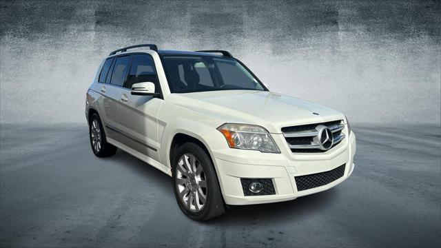 Thumbnail image of 2012 Mercedes-Benz GLK at Car Connection Superstore