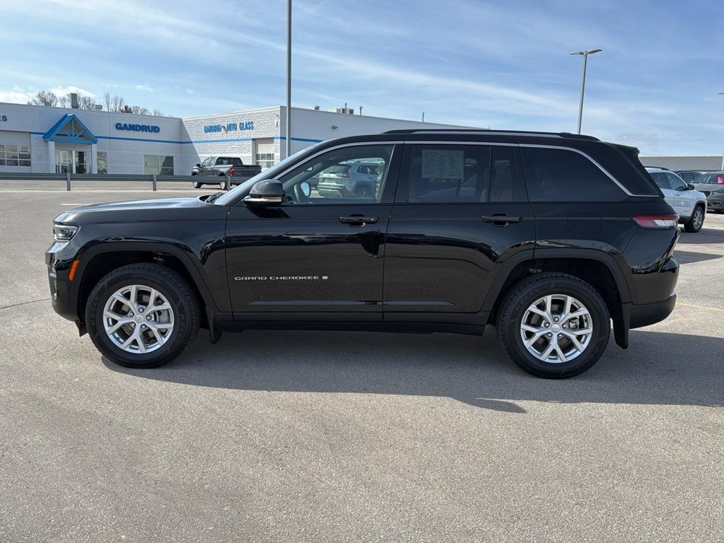 Thumbnail image of 2023 Jeep Grand Cherokee at Gandrud Motor Company