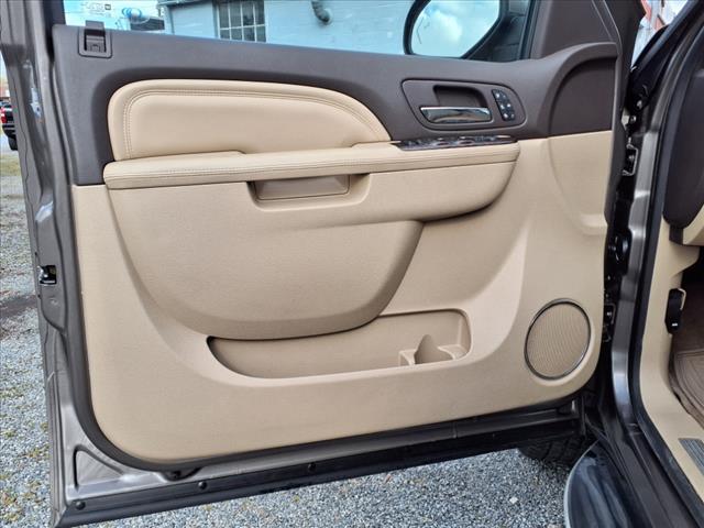Thumbnail image of 2012 GMC Yukon XL at Auto Mart Auto Sales