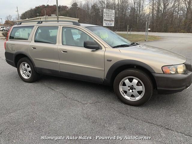 Thumbnail image of 2004 Volvo XC70 at Stonegate Auto Sales
