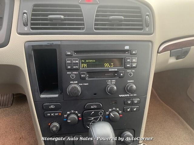Thumbnail image of 2004 Volvo XC70 at Stonegate Auto Sales