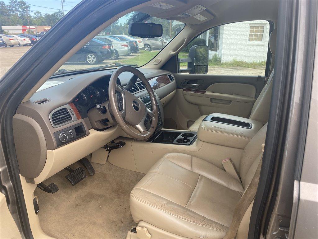 Thumbnail image of 2012 GMC Yukon XL at M & M Motors