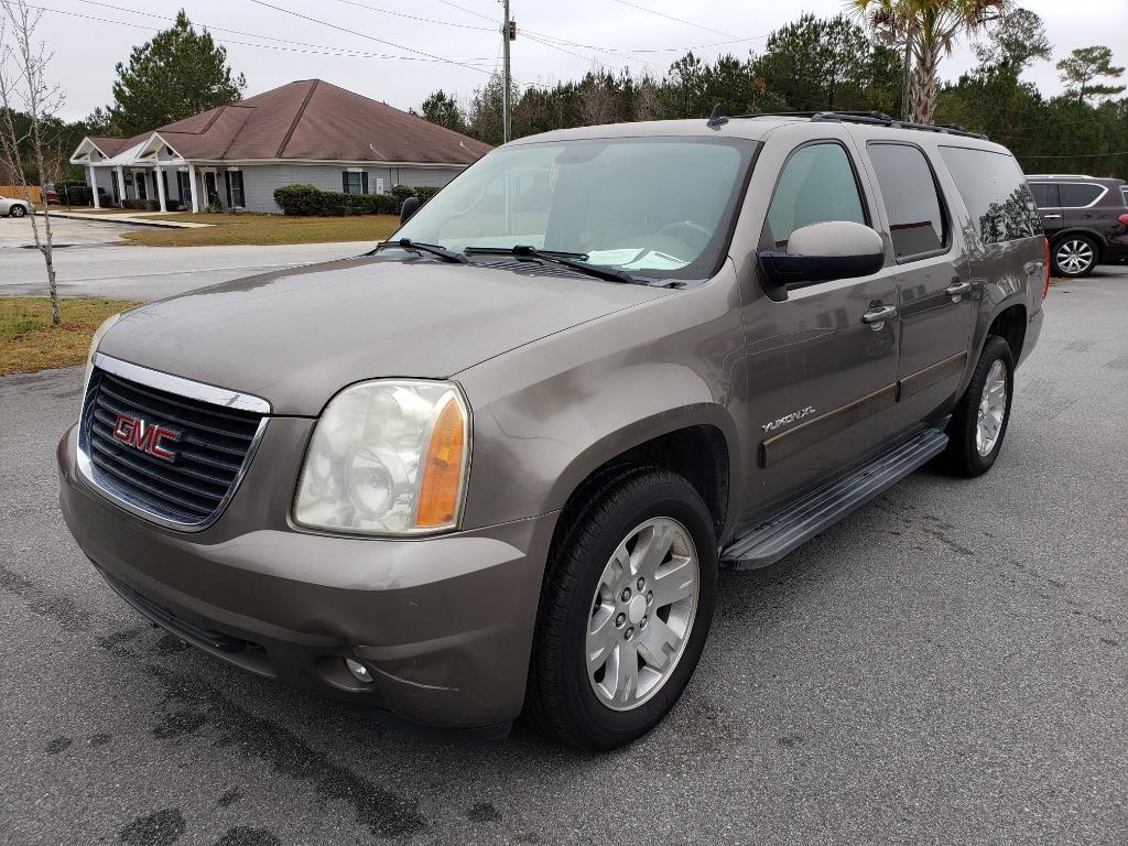 Thumbnail image of 2012 GMC Yukon XL at M & M Motors