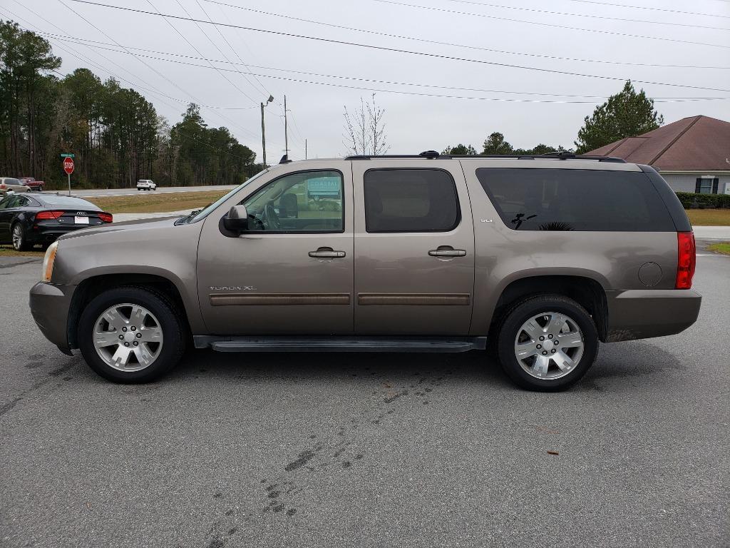 Thumbnail image of 2012 GMC Yukon XL at M & M Motors