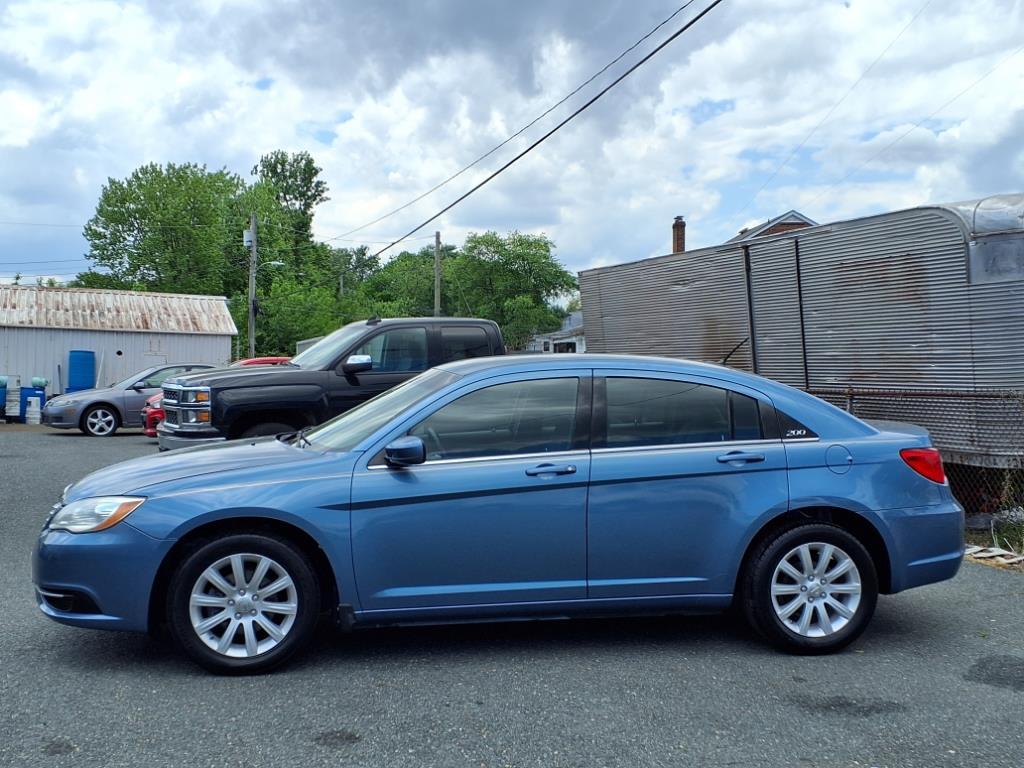 Thumbnail image of 2011 Chrysler 200 at Aero Motors