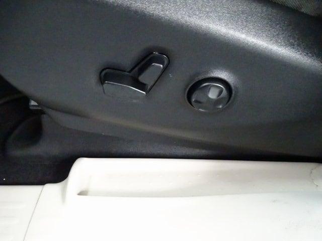 Thumbnail image of 2019 Chrysler Pacifica at Johnson Dodge Chrysler Jeep
