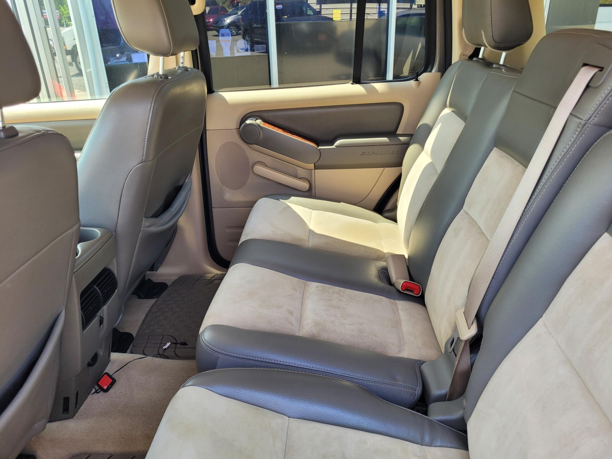 Thumbnail image of 2006 Ford Explorer at West 40 Auto Sales