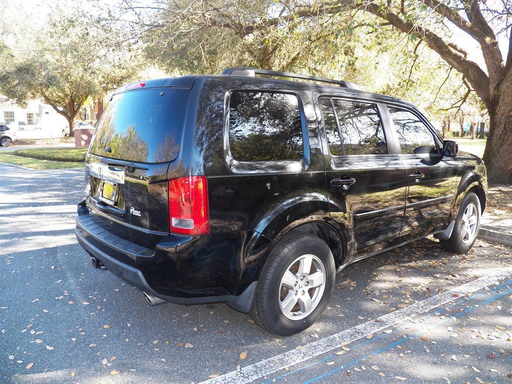 Thumbnail image of 2010 Honda Pilot at Pidi Auto Sales, Inc