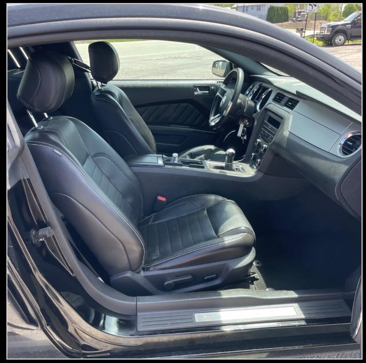 Thumbnail image of 2014 Ford Mustang at Caruzin Autohub
