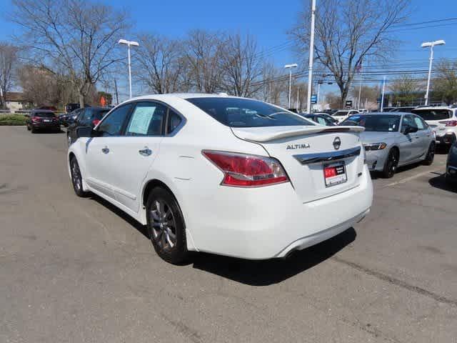 Thumbnail image of 2015 Nissan Altima at DCH Honda of Nanuet