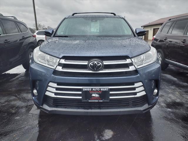 Thumbnail image of 2018 Toyota Highlander at Swiss Auto Mart