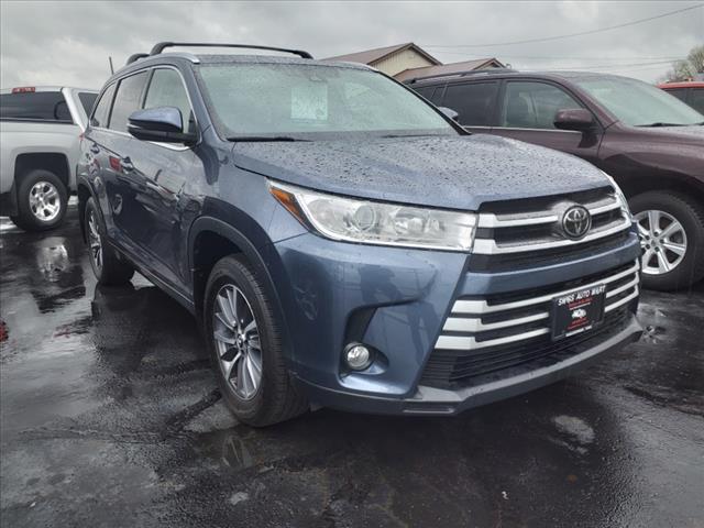 Thumbnail image of 2018 Toyota Highlander at Swiss Auto Mart